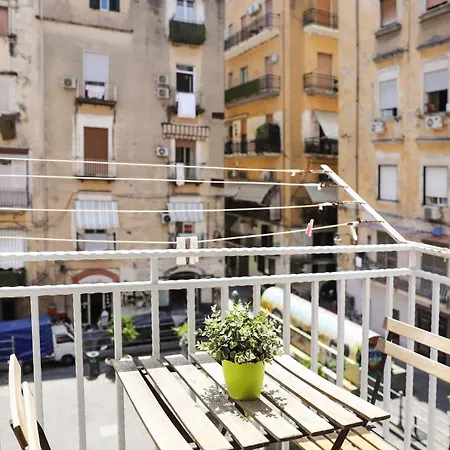 Apartment Largo Baracche By Wonderful Italy *